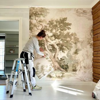 Wallpaper installation service detail